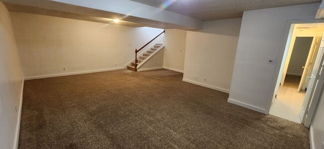 Building Photo - ALL PROSPECTIVE TENANTS MUST SUBMIT A ON L...