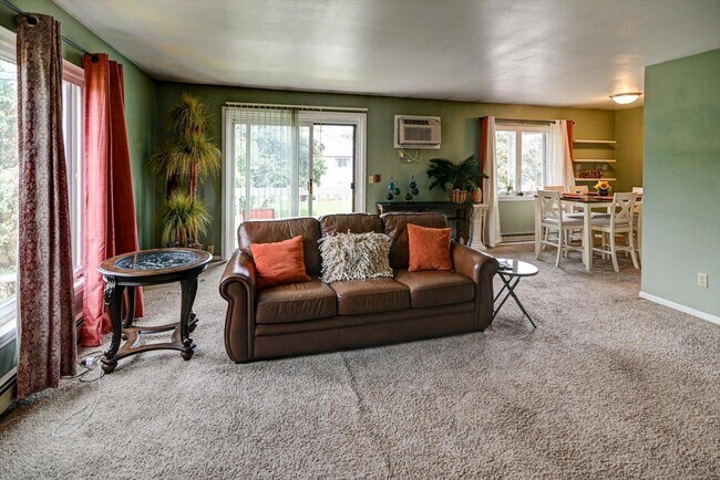 Building Photo - 2850 Cimarron Trail