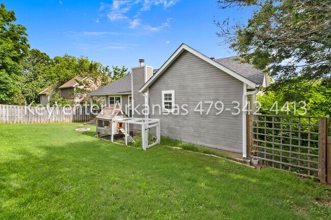 Building Photo - 2943 Setter St