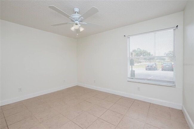 Building Photo - 4528 Commander Dr