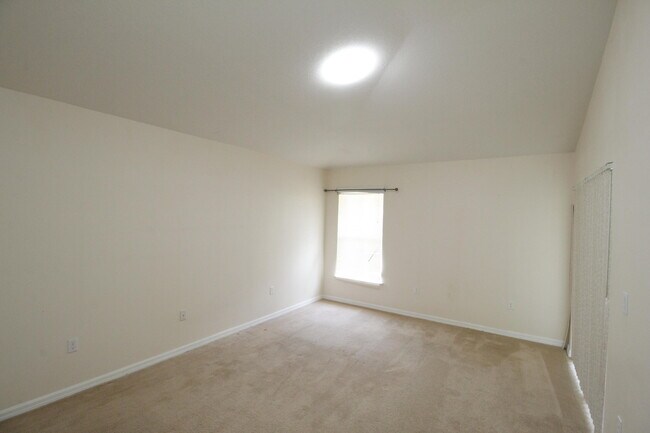 Building Photo - 885 Tavernier Cir NE