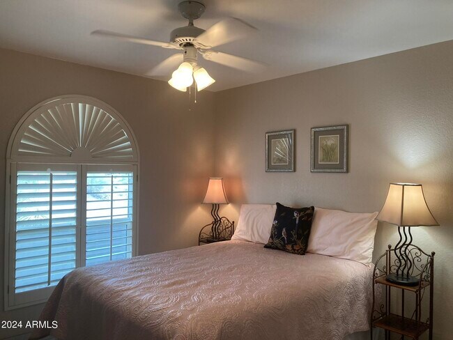 Building Photo - 15036 N Dogwood Ln