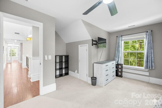 Building Photo - 7914 Gilead Rd