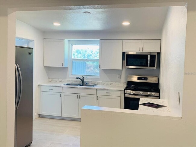 Building Photo - 1135 7th St N