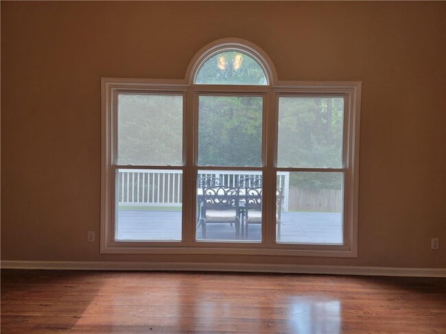 Building Photo - 2790 Suwanee Lakes Trail NW