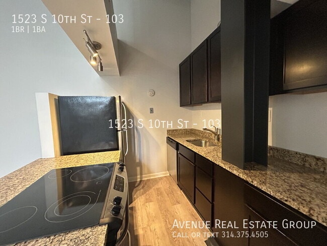 Building Photo - 1523 S 10th St