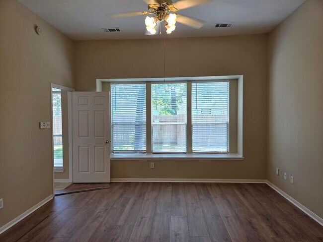 Building Photo - 21018 Florette Ln