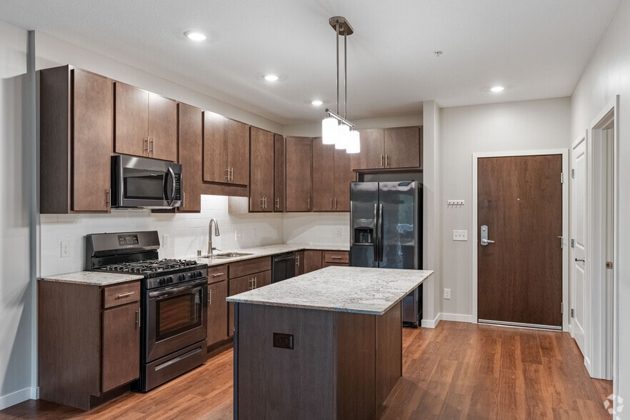 1BR,1BA - 772SF - Kitchen - Heights of Mendota Apartments 55+