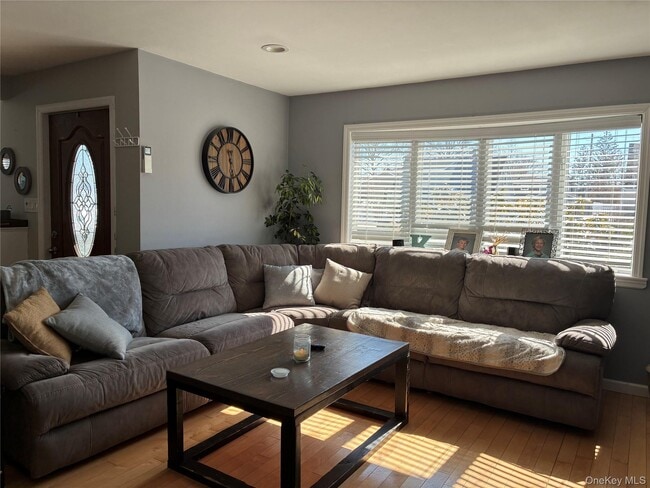 Building Photo - 65 Morning Glory Rd