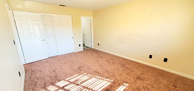 Master Bed - 9880 11th St