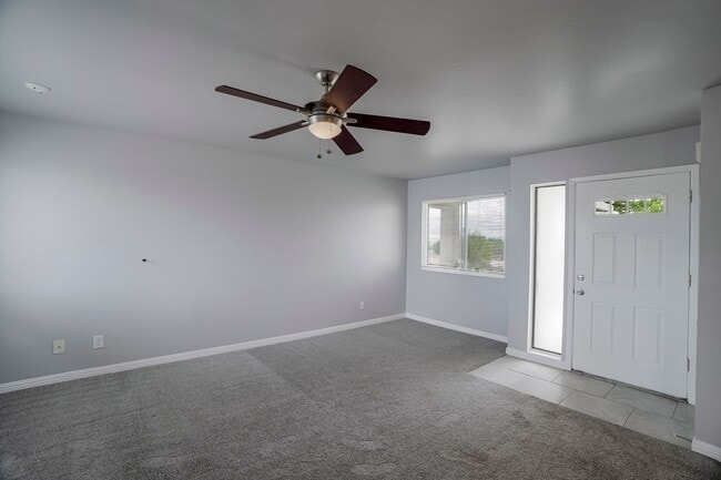 Building Photo - 6120 Antelope Villas Cir