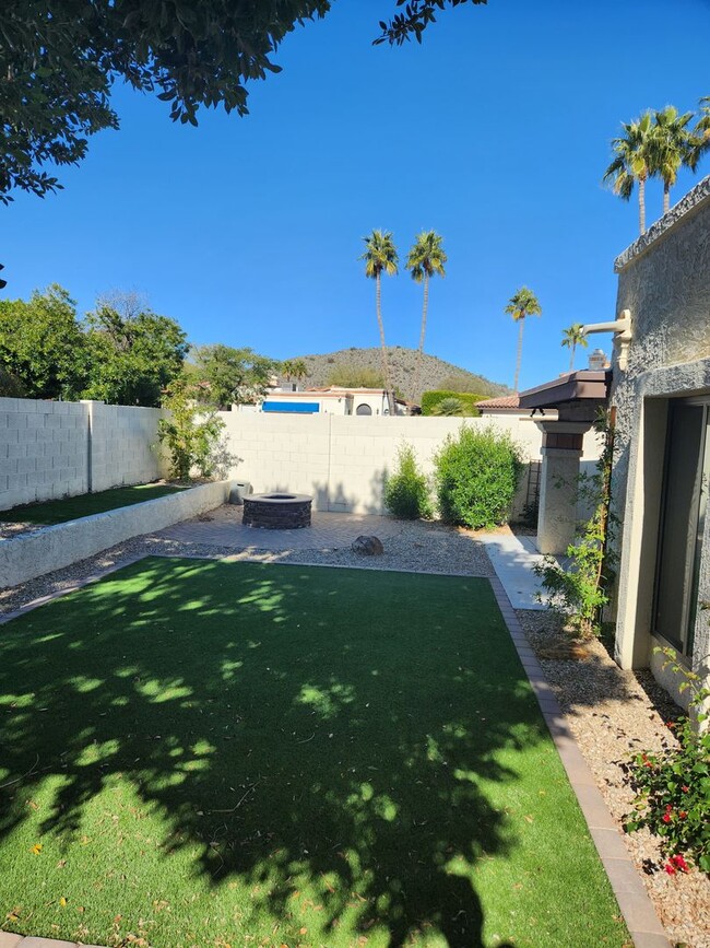 Primary Photo - 3bd 2ba located in Pointe South Mountain