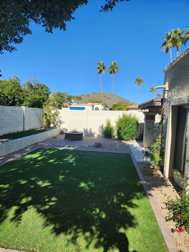 Building Photo - 4615 E Monte Way