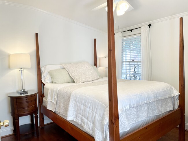 219- bedroom #1, queen size bed - 215 W Taylor St