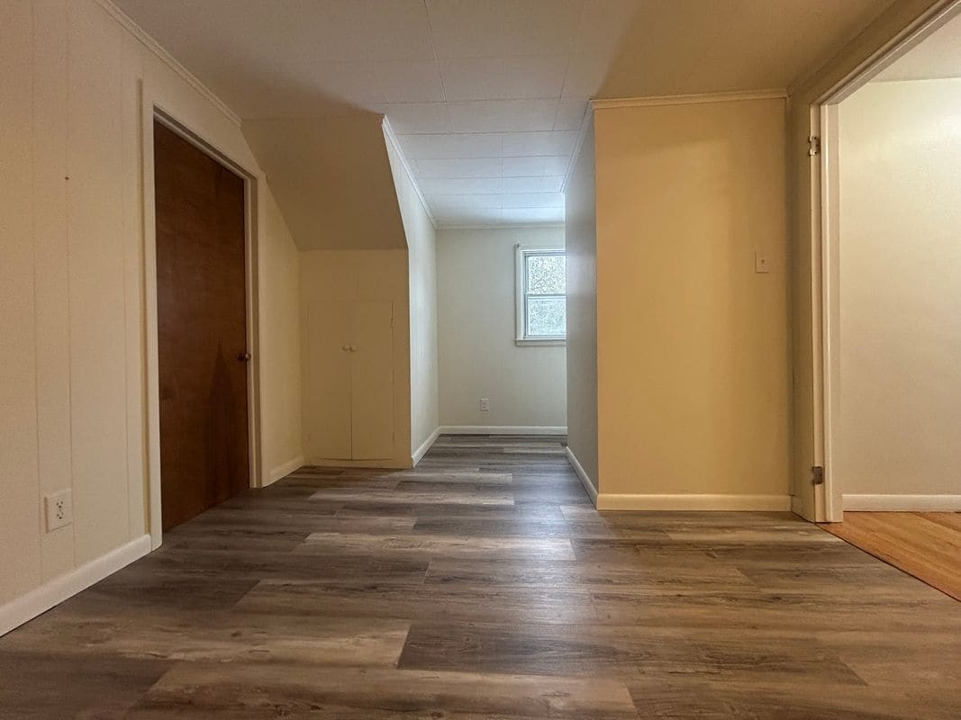 Building Photo - 3 Wills Dr