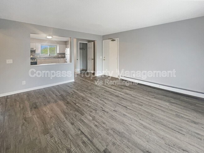 Building Photo - 2422 36th St SW