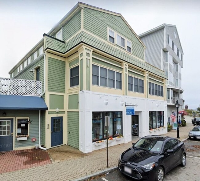 Building Photo - 211 Onset Ave