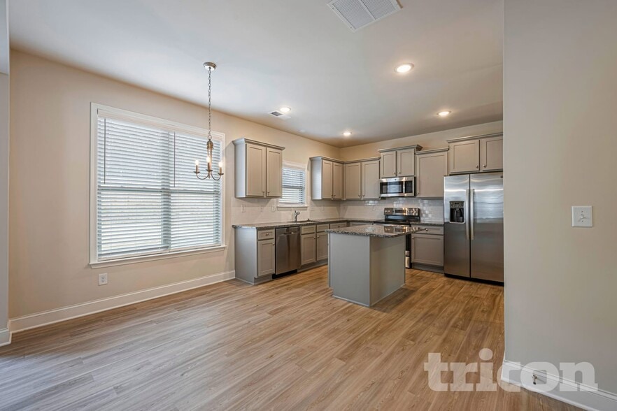 Building Photo - 201 Margrave Dr