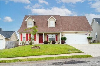 Building Photo - Beautiful home with 3 bedrooms!