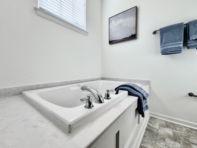 Building Photo - Available NOW! 1st Time Rental! Water, Sewer Trash, Landscaping, Community Pool Included!