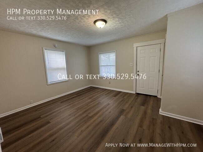 Building Photo - 1380 Garfield Ave SW