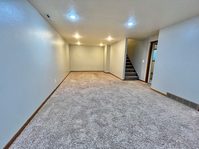 Building Photo - Updated 4 Bed/2 Bath East Side Ranch Home for Rent!!