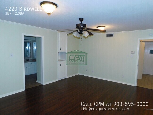 Building Photo - 4220 Birdwell Dr