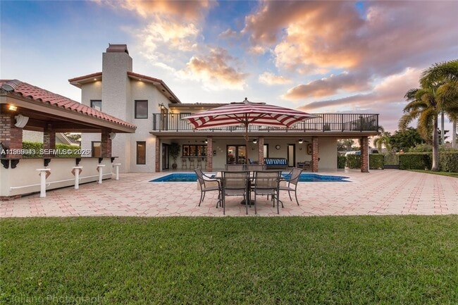 Building Photo - 19701 W Oakmont Dr