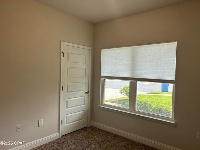 Building Photo - 245 Villa Bay Dr