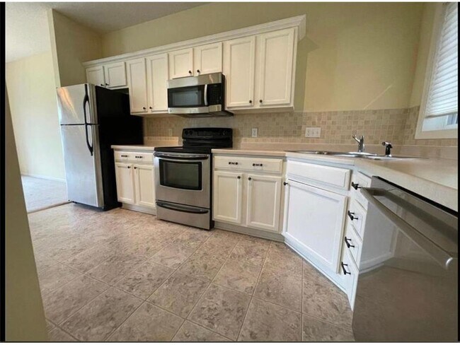 Building Photo - 10986 Isanti Ct NE