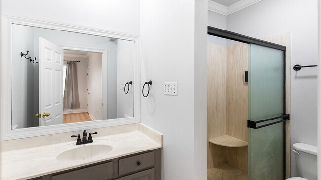 Building Photo - Now Leasing! Highland Village II – Gated and just minutes from LSU
