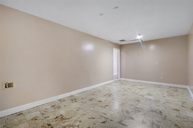 Building Photo - 1117 Willersley Ln