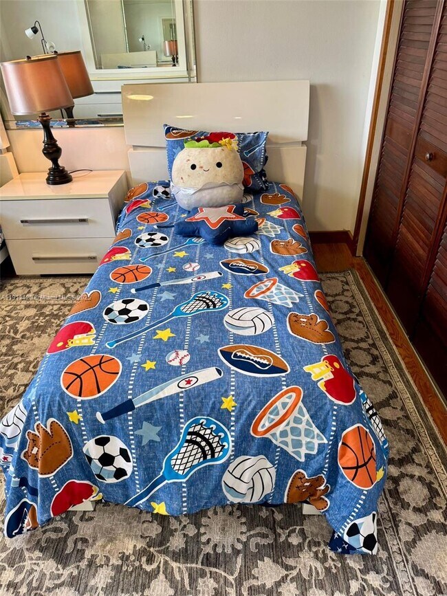 Building Photo - 201 180th Dr