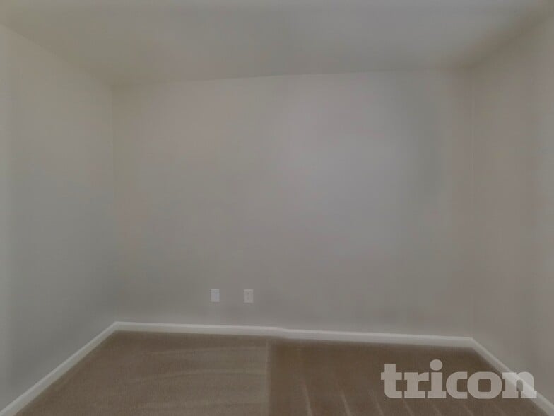 Building Photo - 9425 Macquarie Ln