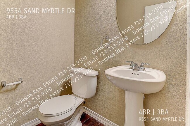 Building Photo - 9554 Sand Myrtle Dr
