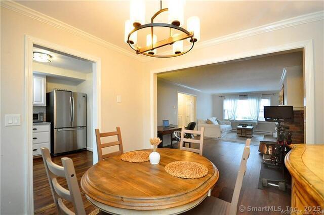 Building Photo - 44 Garden St