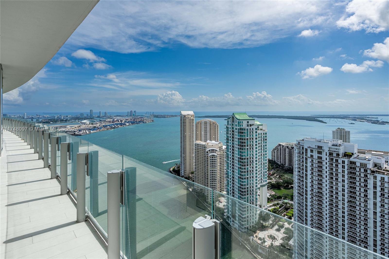 Building Photo - 300 Biscayne Blvd Way