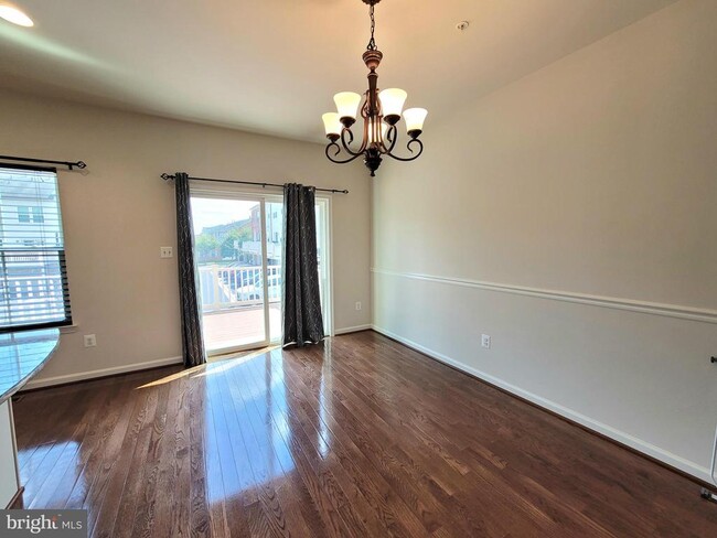 Building Photo - 3567 Sprigg St S