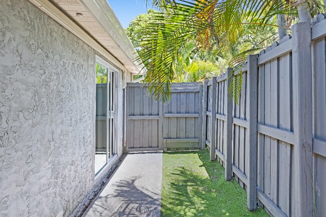 Building Photo - 2918 N 58th Ave