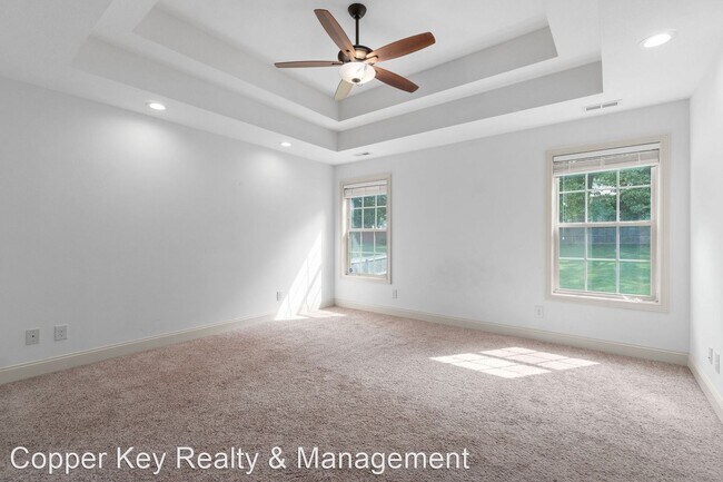 Building Photo - 4 br, 3 bath House - 1845 Deerstand Drive
