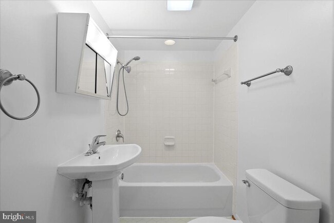 Building Photo - 8608 Greeley Blvd