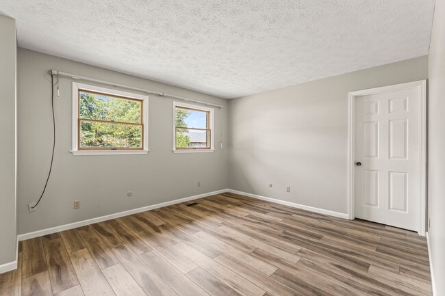 Building Photo - 4033 Caprice Rd