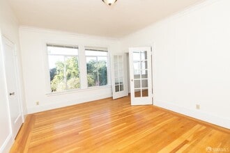 Building Photo - 3033 Franklin St