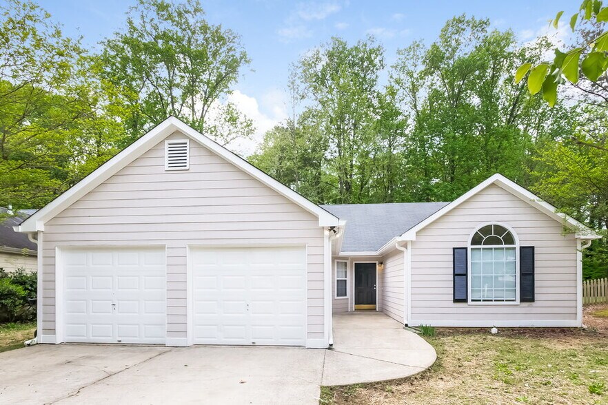 Primary Photo - 4801 Lake Park Terrace