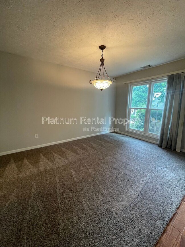 Building Photo - 1020 Twin Brook Ct NW