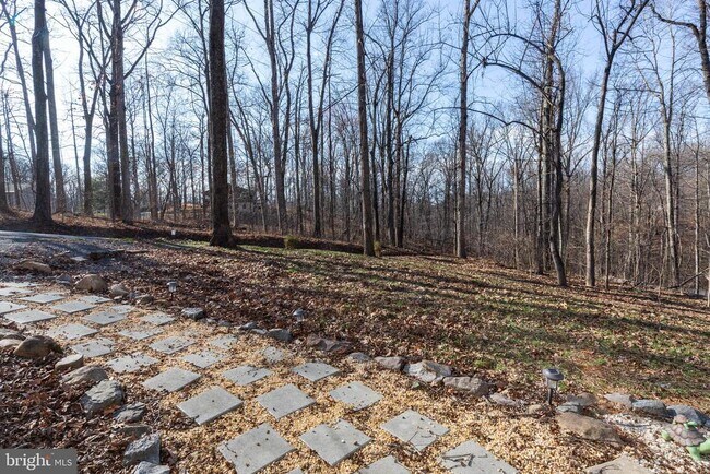 Building Photo - 462 Wild Rose Ln