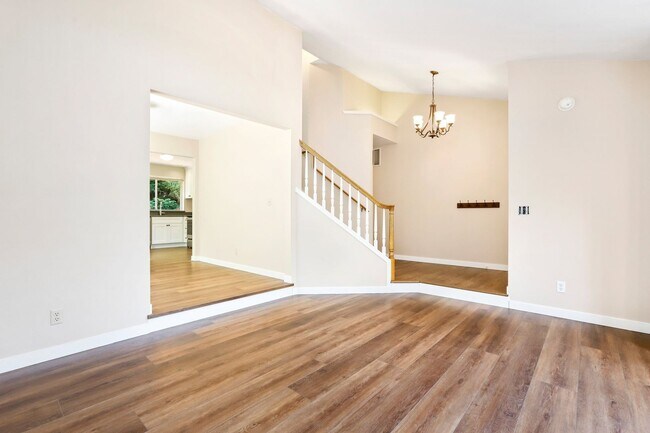 Building Photo - Beautiful Renovated Four Bedroom House for...
