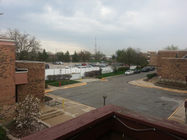 Building Photo - 1810 Hemlock Pl