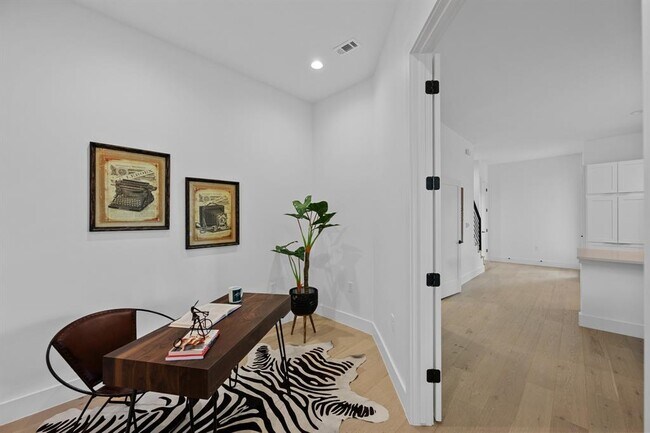 Building Photo - 3614 Abbate Cir