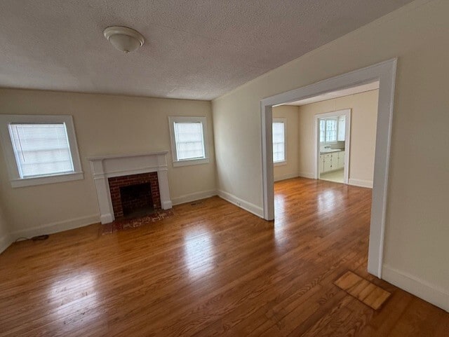 Building Photo - 160 20th St NE